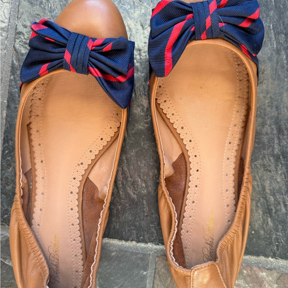 Brooks Brothers Brown Flats with Navy and Red Bow